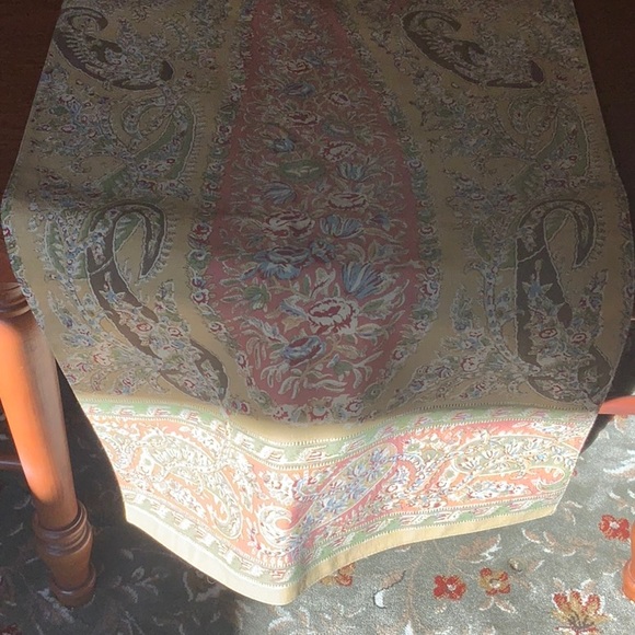 Pottery Barn Table Runner, Excellent Condition, Machine Washable - Picture 3 of 7